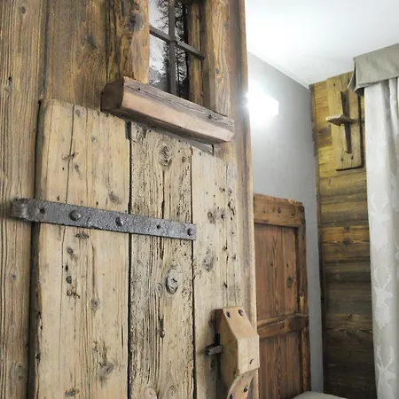 M4478 Mollino Bed & Breakfast