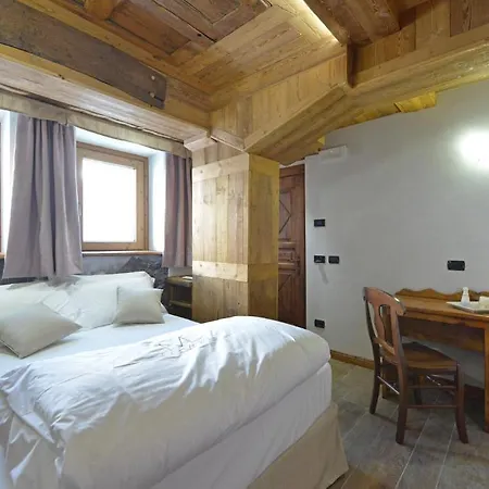 M4478 Mollino Bed & Breakfast